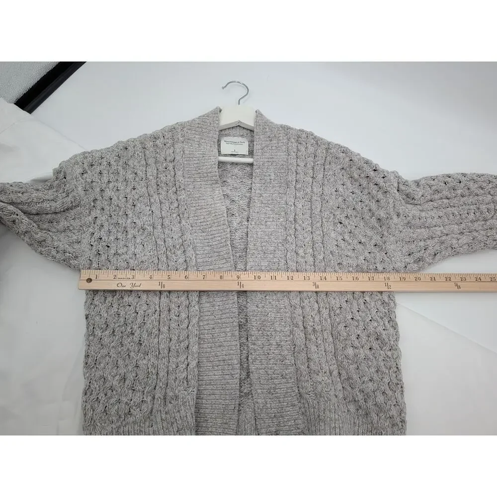 Abercrombie & Fitch Light Gray Chunky Knit Cardigan - Picture 4 of 6